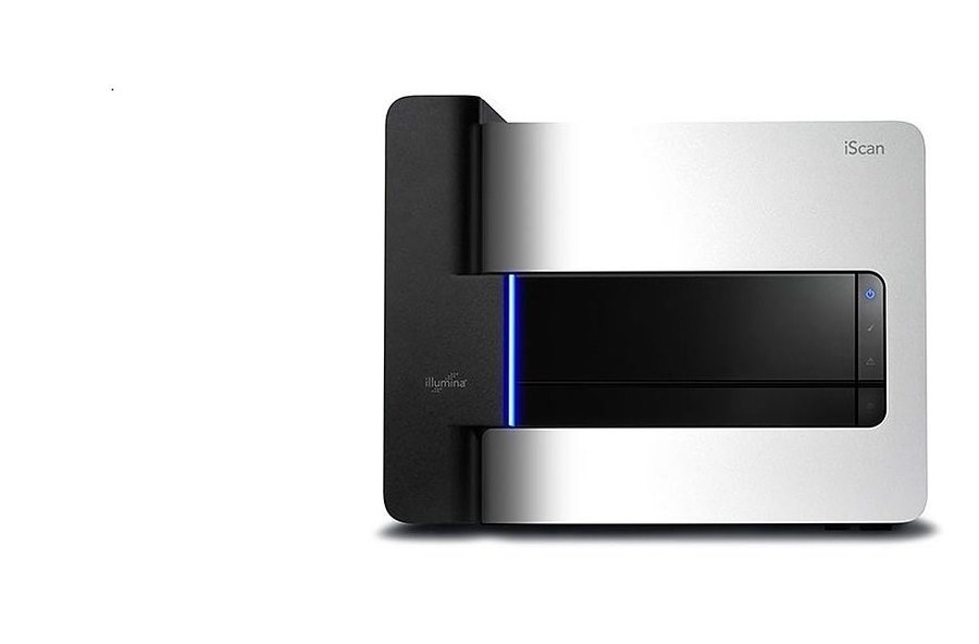 An Illumina iScan microarray scanning system.